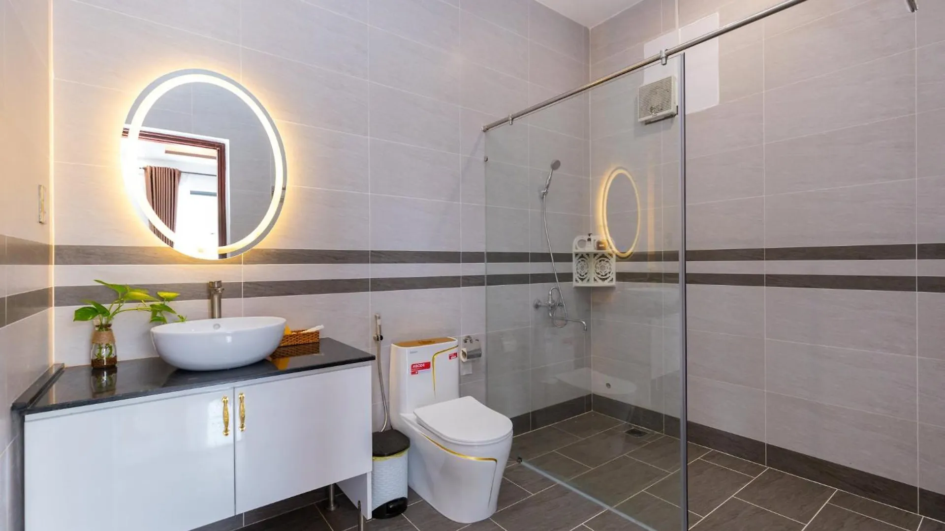 Vitamin Sea Villa فونج تاو